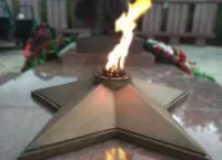 Звезда литье из бронзы (518296) поставка комплект горелка ГВД 379 10 89 00 ПС вечный огонь ø 1100 мм. монолит -  в Усинске